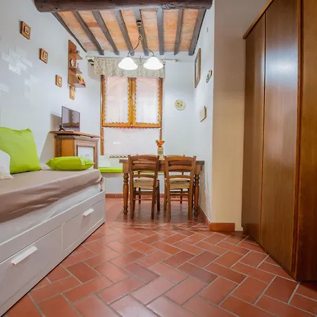 Appartement Il Caratello Borgo 6 *